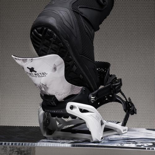 BENT METAL W LIGHTNING SUPERMATIC WHITE 25_26 - 04-12-2025/176487786917552624813.jpg