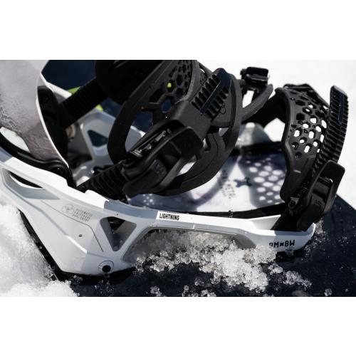 BENT METAL W LIGHTNING SUPERMATIC WHITE 25_26 - 04-12-2025/1764877875175526245620250630_timb_bmbw-lightning_047.jpg