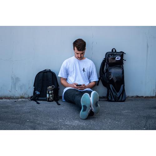 ONEWHEEL BACKPACK -  08-08-2023/1691483399ow_backpack_02_900x.jpeg