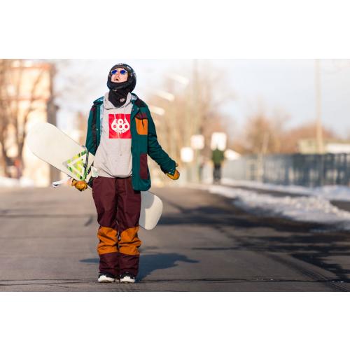 GNU CARBON CREDIT ASYM 2017 - 09-09-2016/1473435614ccs-asym-gus-warbington-snowboarding-02.jpg