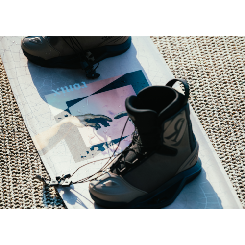 RONIX UTOPIA - INTUITION+ 26_27 -  09-09-2025/1757440242ronix-boot-utopia---2026---action-2.png