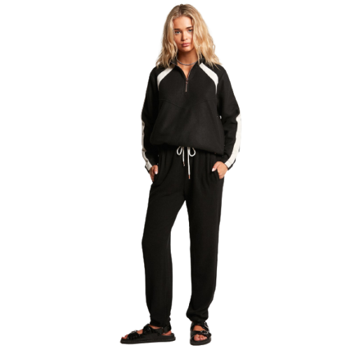 VOLCOM LIL FLEECE PANT blk B1212104 -  16-09-2021/1631803911b1212104_blk_f_1188x1584_crop_center-removebg-preview.png