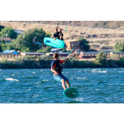 AIRUSH CORE FOIL BOARDS V2  -  18-02-2018/1518945806airush-core-foil-board-julien-kerneur-reider-decker-jon-malmberg-lr.jpg