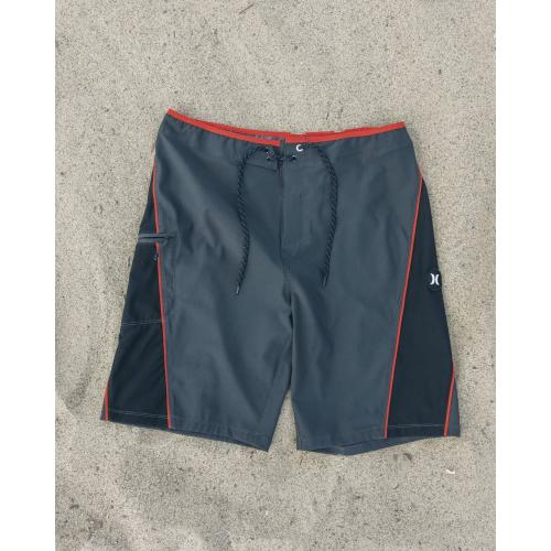 HURLEY PHNTM ECO WEEKENDER BLOCKED 21 006 HSP25MMBS01756 -  27-05-2025/1748389233throwing20it20back20to20the20days20when20surf20and20style20were20one.212720boardshorts20for20the20perfect20ride.20shop20at20the20link20in20bio-4.jpg